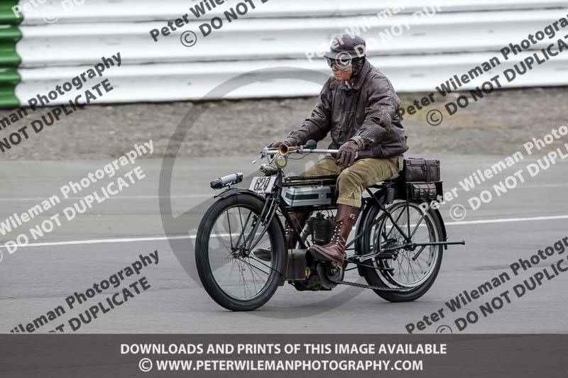 Vintage motorcycle club;eventdigitalimages;mallory park;mallory park trackday photographs;no limits trackdays;peter wileman photography;trackday digital images;trackday photos;vmcc festival 1000 bikes photographs